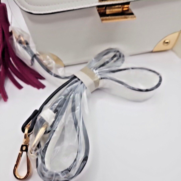 Handbag Republic Bag White Convertible Tasseled Clutch Shoulder Zipper Clasp - Picture 2 of 16